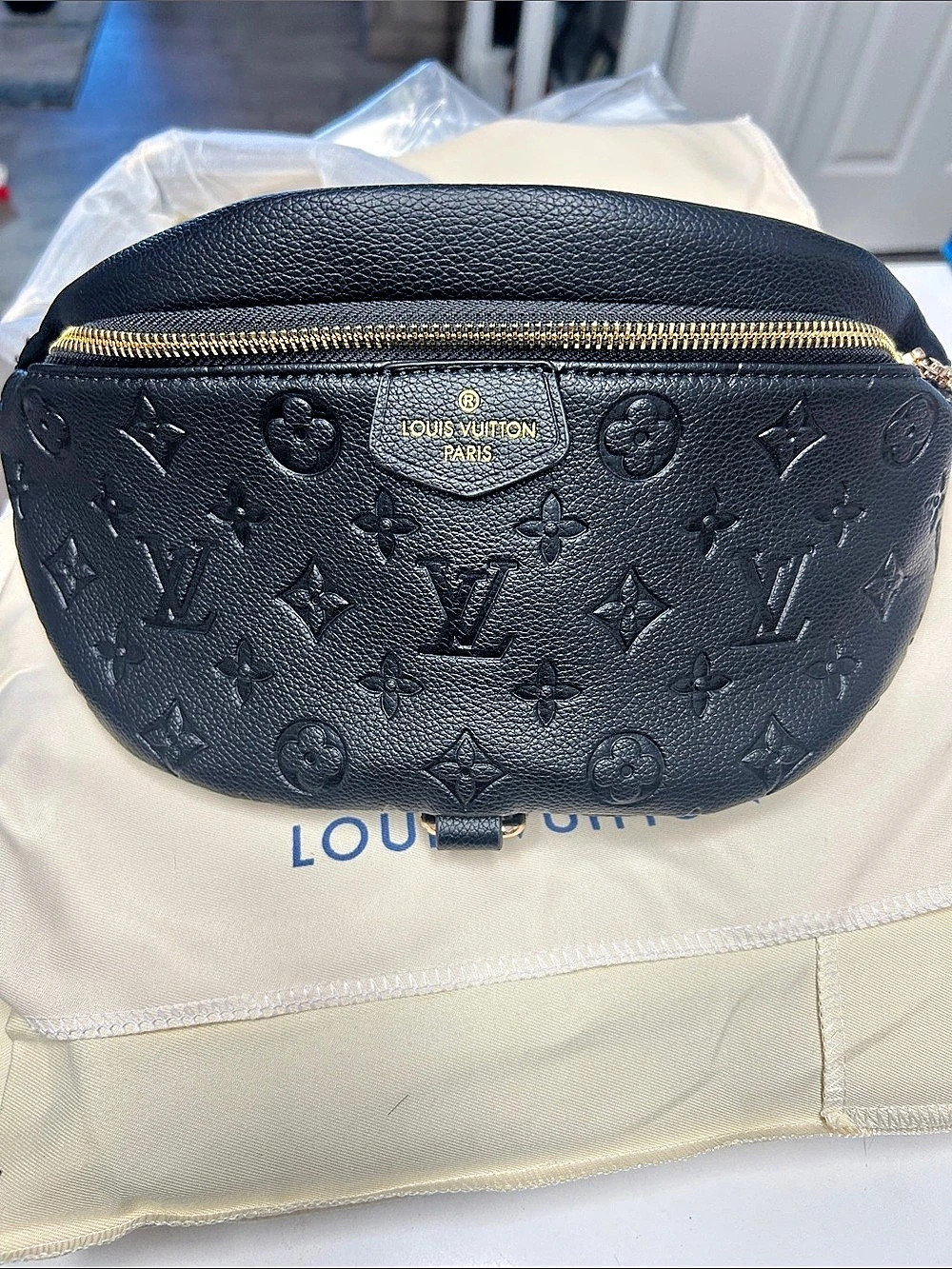 Fashion monogram sling/Crossbody Bag in Black